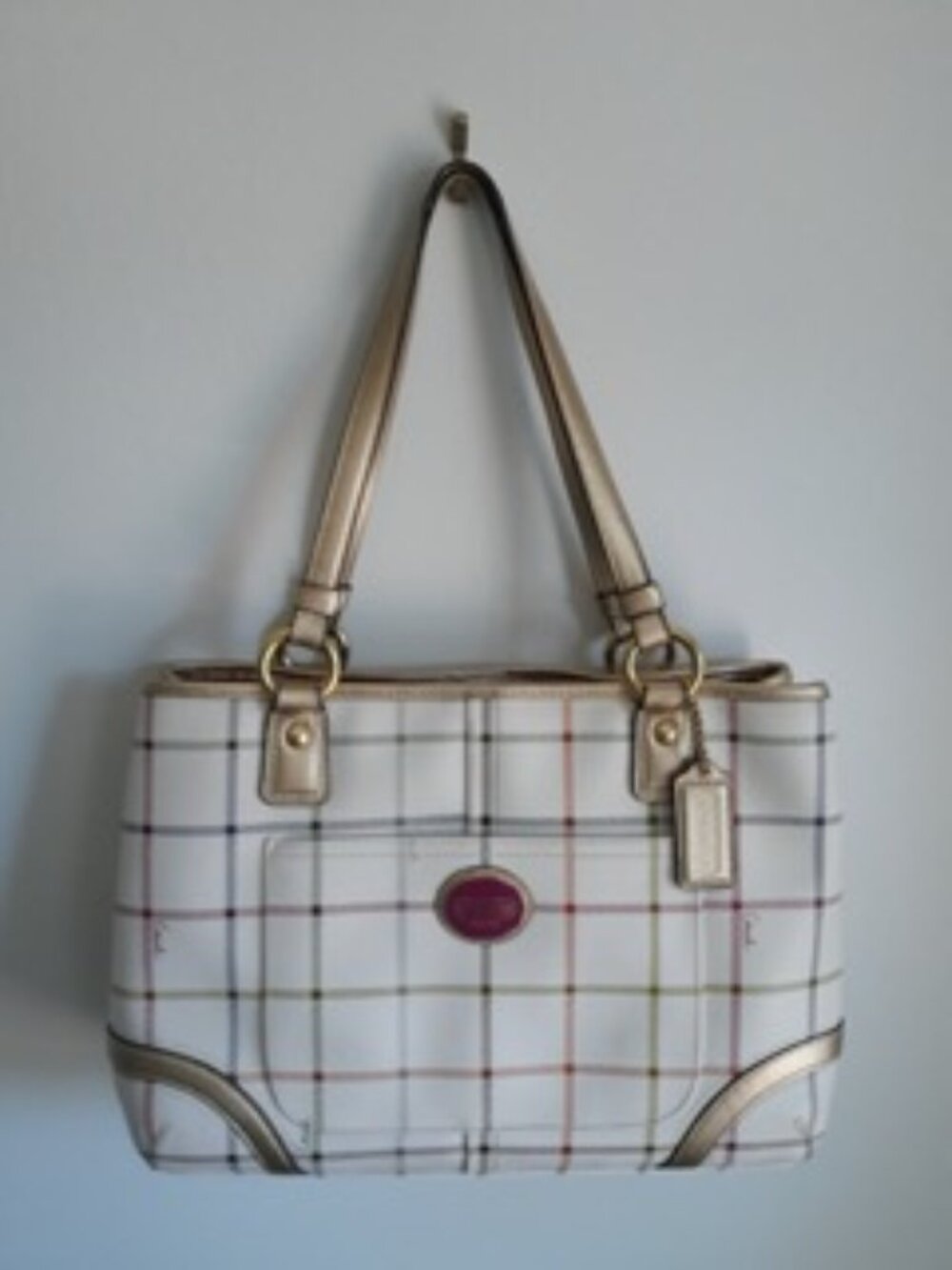 Coach Handbag. Multicolor. Very Chic.